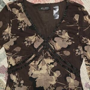 Axcess by Liz Claiborne floral mesh top🌙